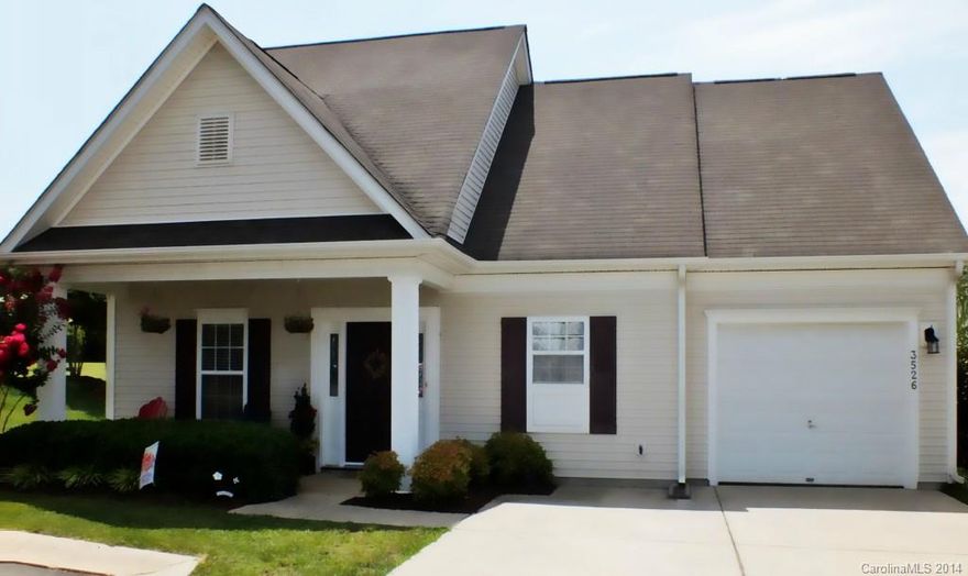 Beautiful Home close to Ballentyne Area in SC low taxes!! Open floor plan with 2-story great room & fireplace. Hardwood floors in foyer, great room & dinning. Master suite on main floor with tub & stand up shower. 2more bedrooms + loft on the 2nd floor. Covered patio & large fenced-in garden Meticulously cared by original owner. Neighborhood amenities include pool, clubhouse, fitness & rec center. Excellent schools. Shows like a model. Qualifies for USDA 100% financing! NEW ROOF!