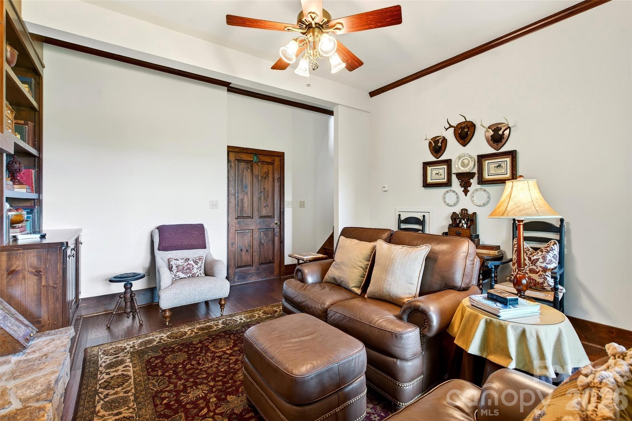 Gateway Mountain - Residential