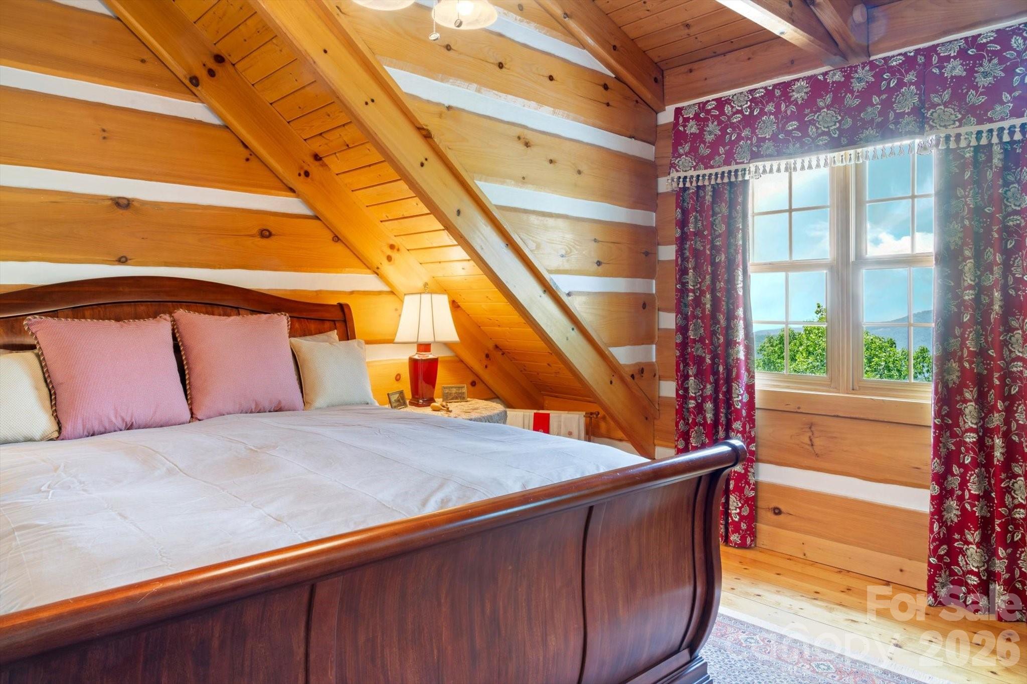 Gateway Mountain - Residential