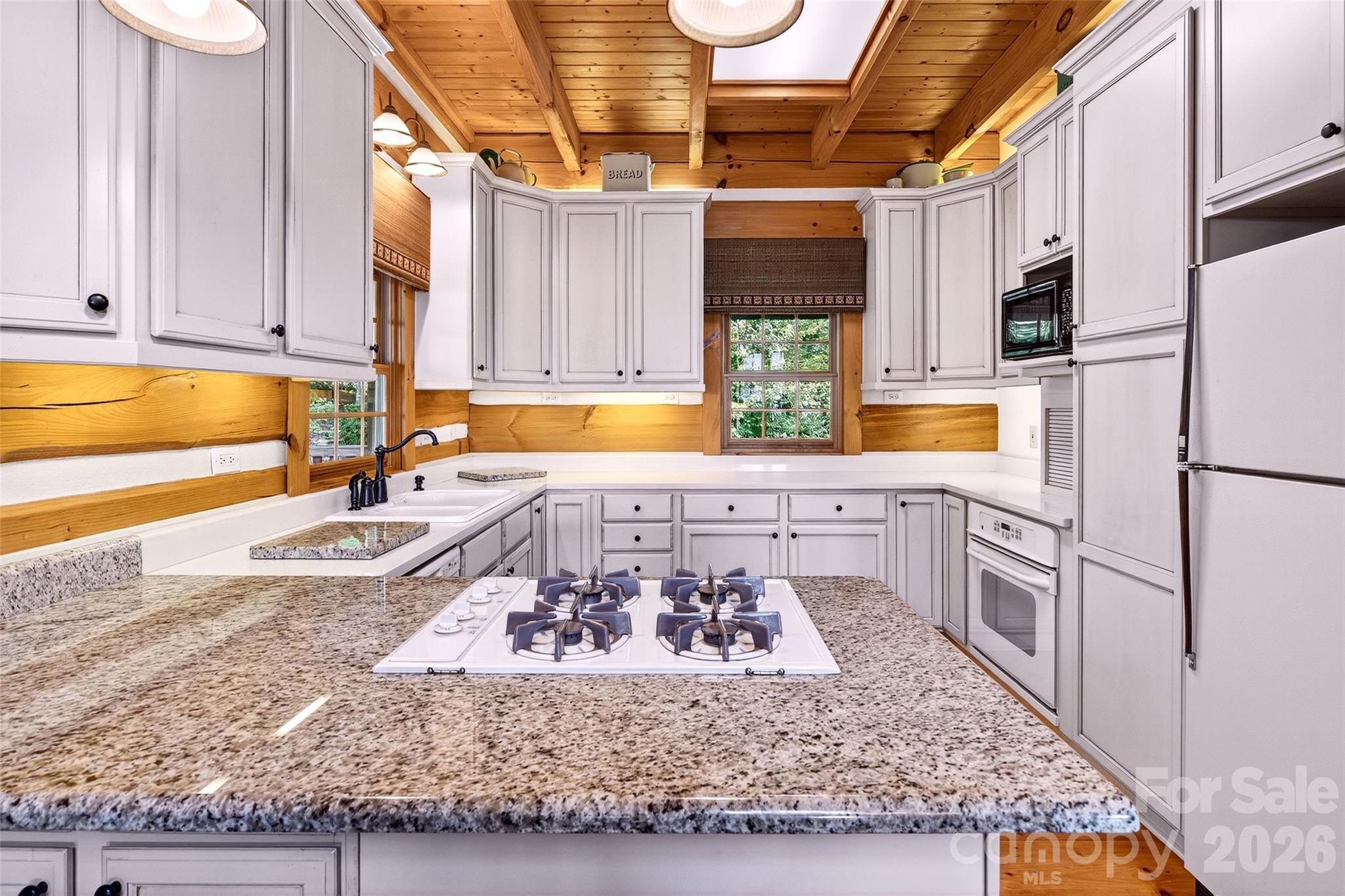 Gateway Mountain - Residential