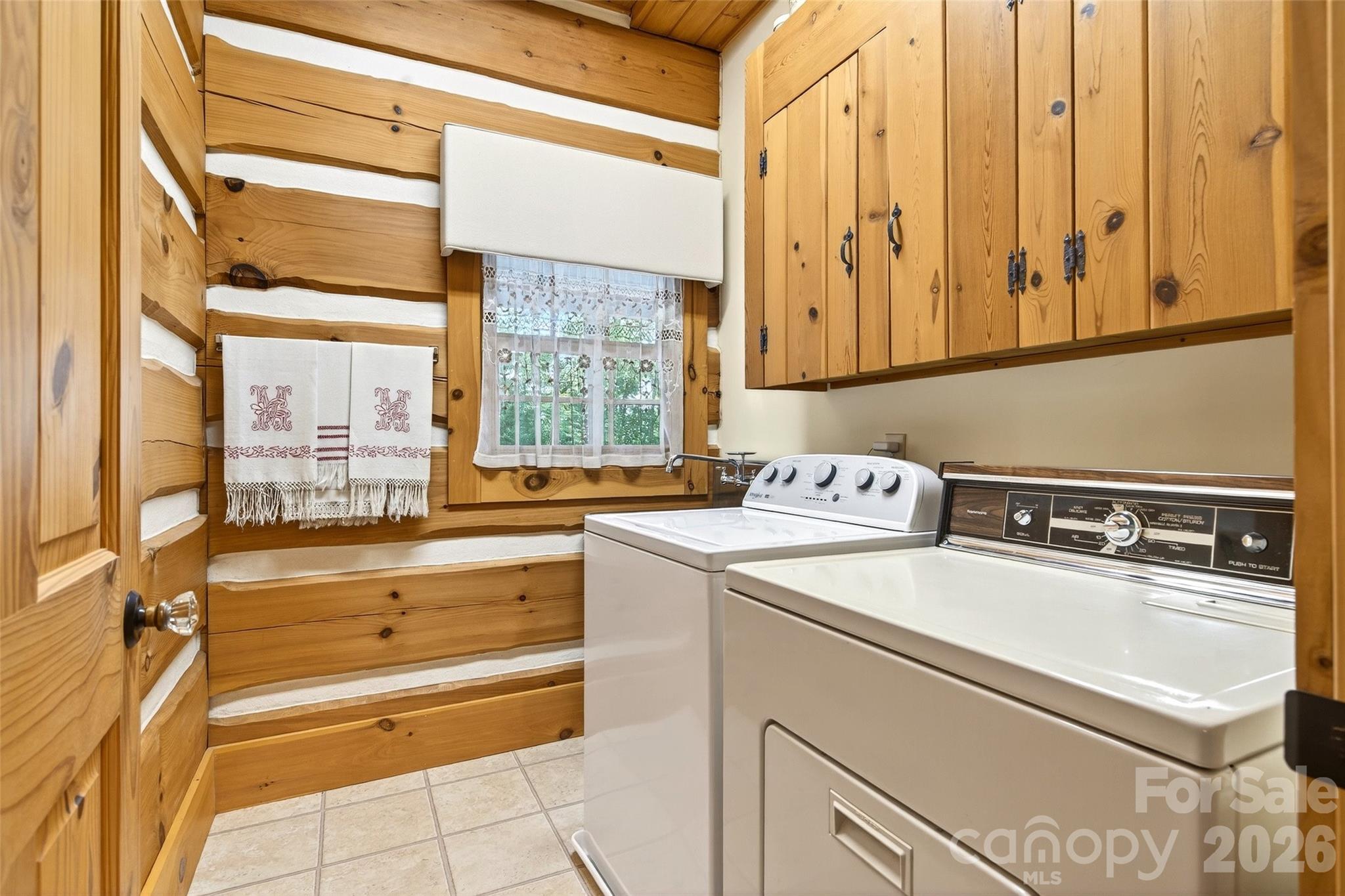 Gateway Mountain - Residential