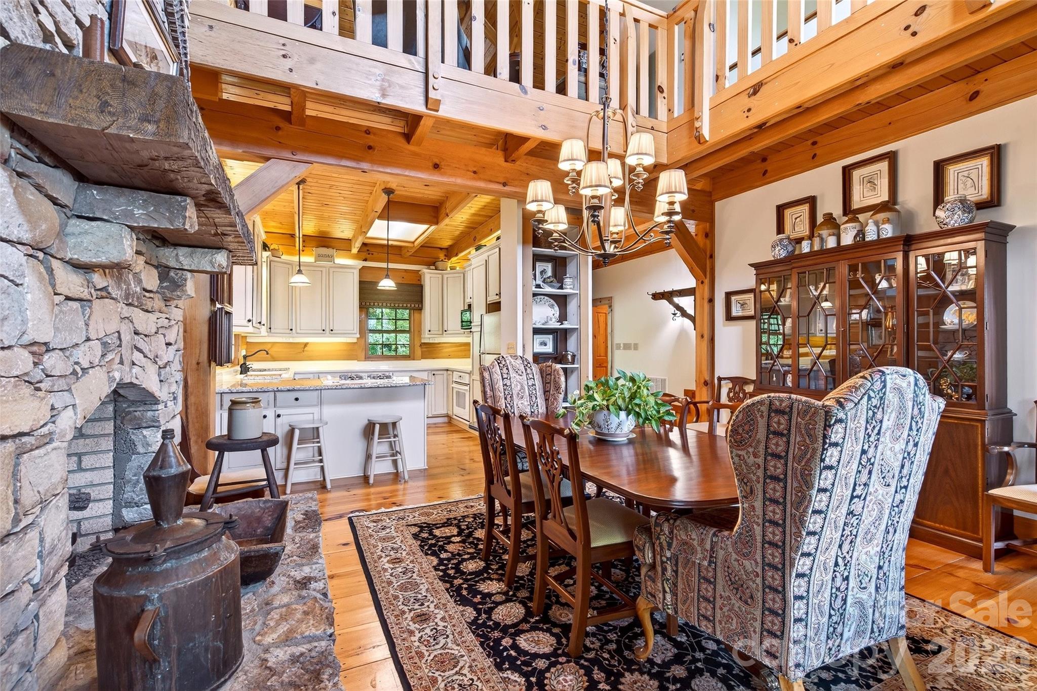 Gateway Mountain - Residential