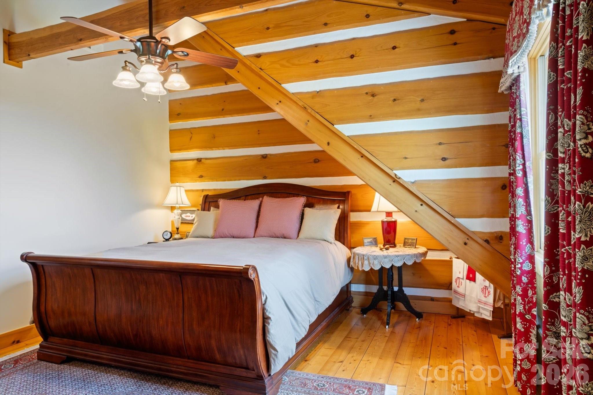 Gateway Mountain - Residential