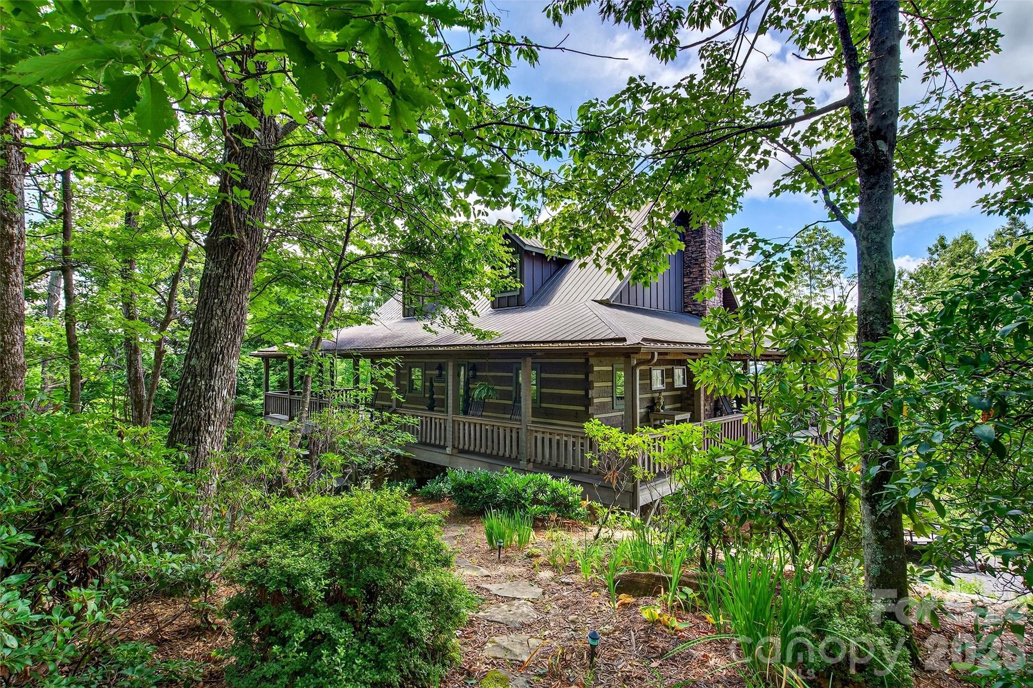 Gateway Mountain - Residential