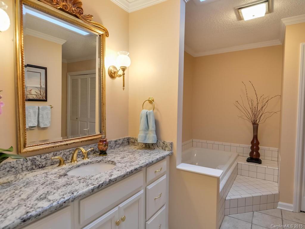 Sailors Lair - Residential