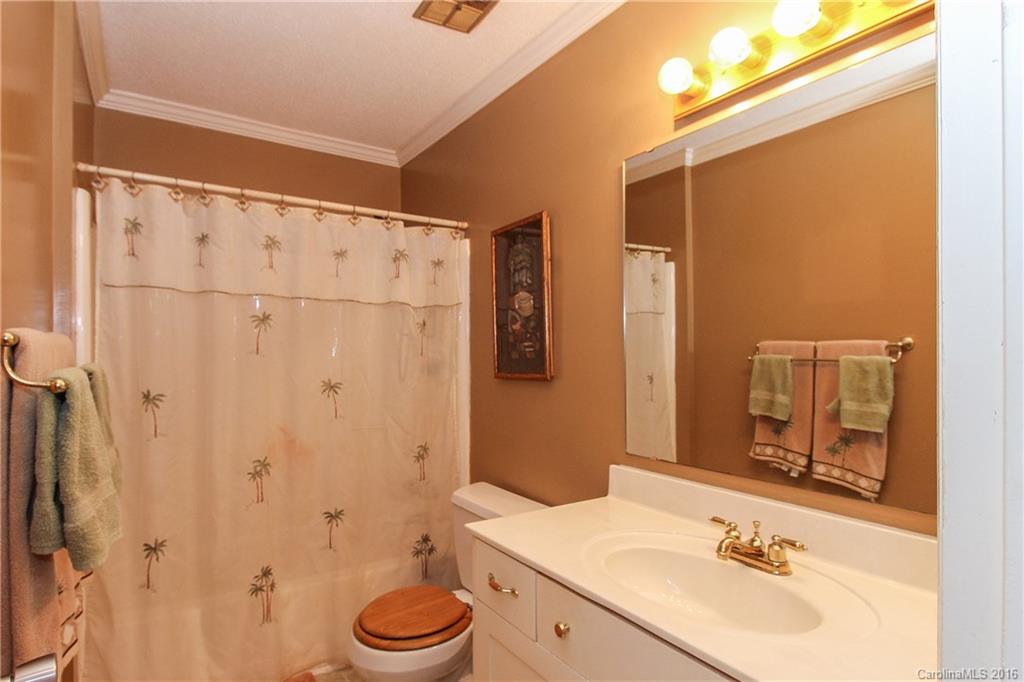 Hickory Hills - Residential