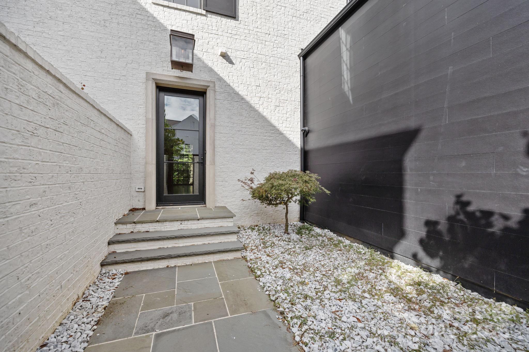 9004 Tynecastle Commons Court