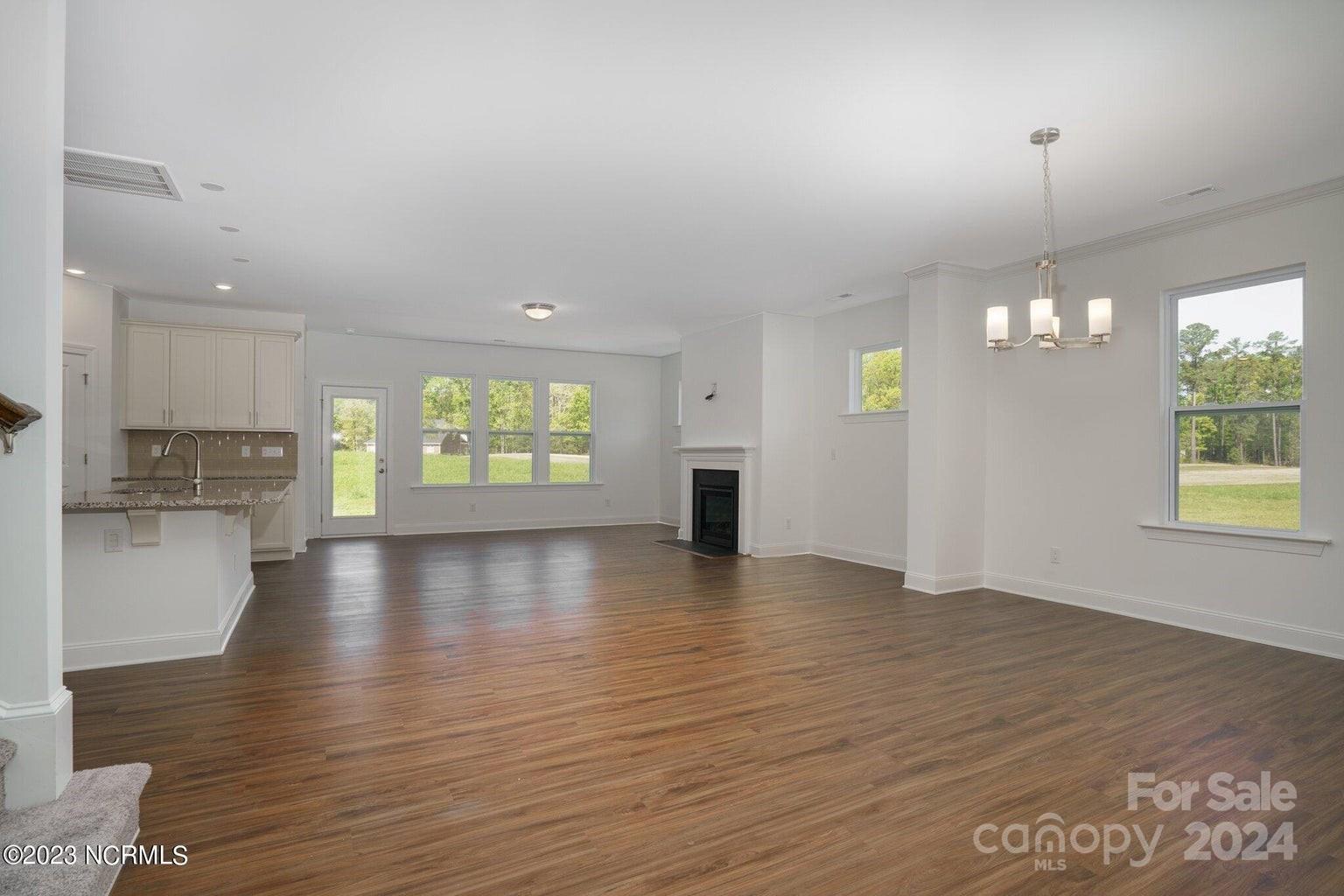 1 Regency Road