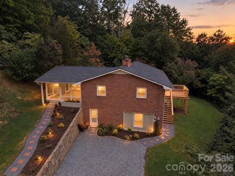 Photo of 37 Guffey Mountain Road, Fairview, NC 28730 (MLS # 4422239)