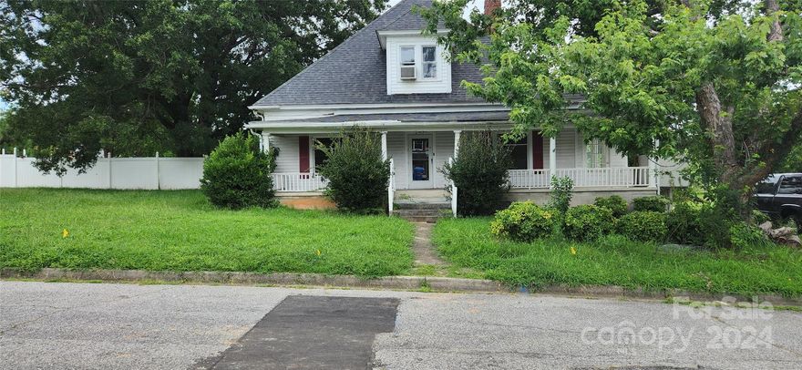 THE CURRENT OWNERS INHERITED THE PROPERTY FROM THE ORIGINAL OWNERS.  THEY HAVE LIMITED KNOWLEDGE ON THE PROPERTY.
