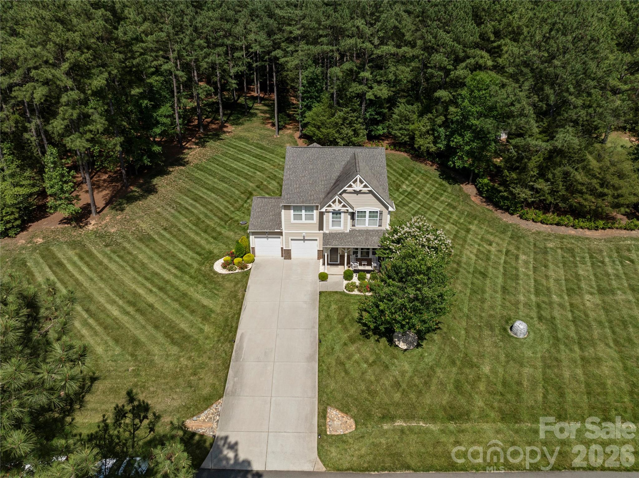 8122 Mossy Rock Road