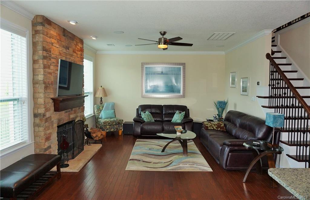 Mountain Laurel - Residential