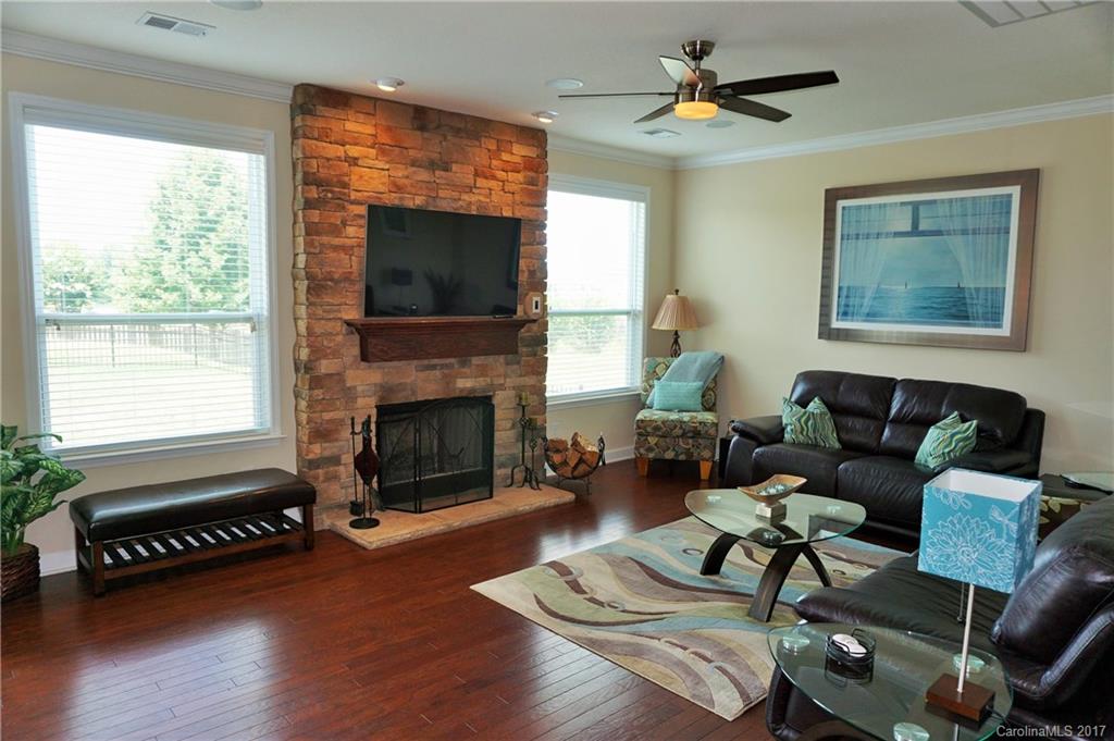 Mountain Laurel - Residential