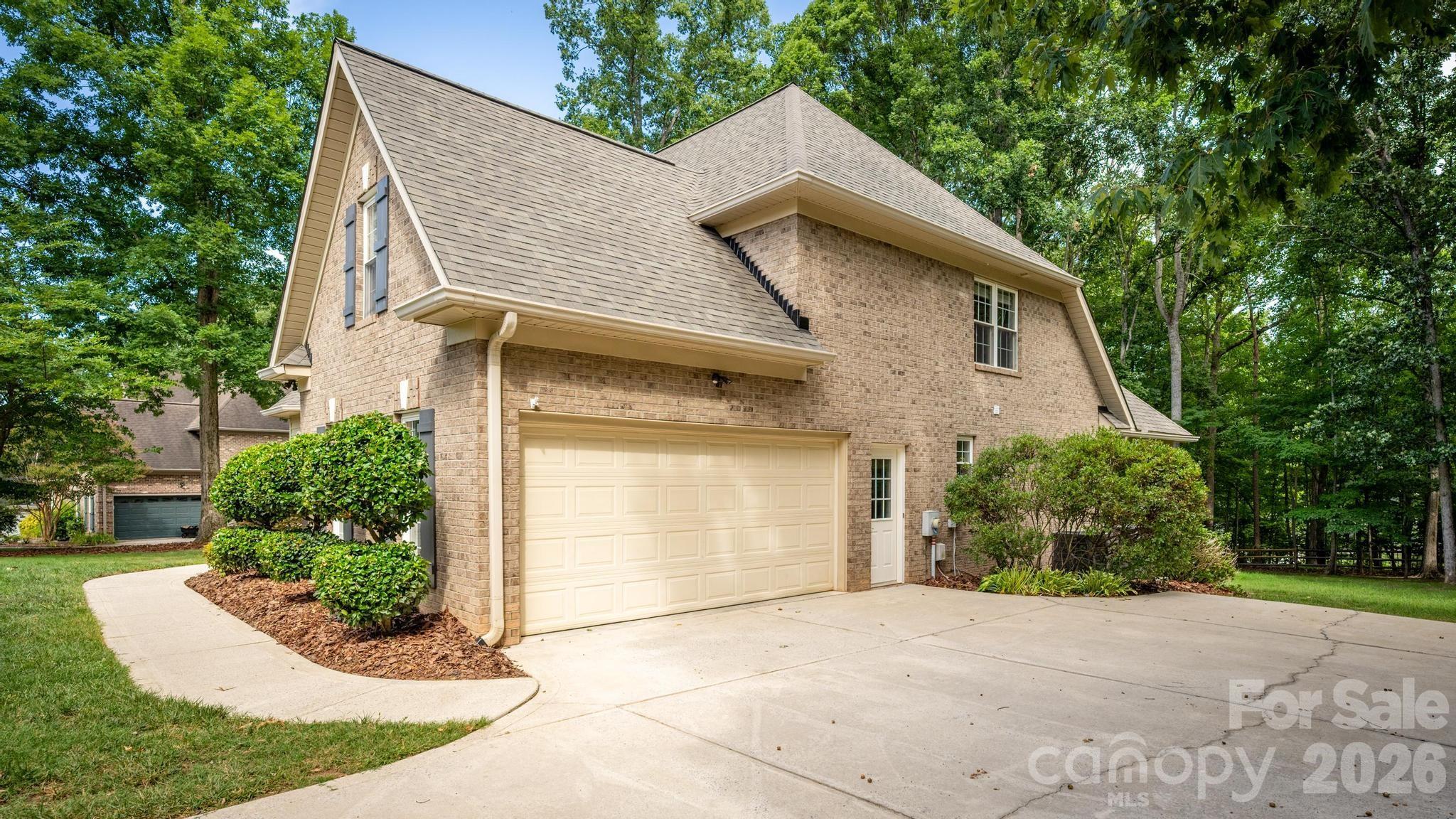 122 English Ivy Lane