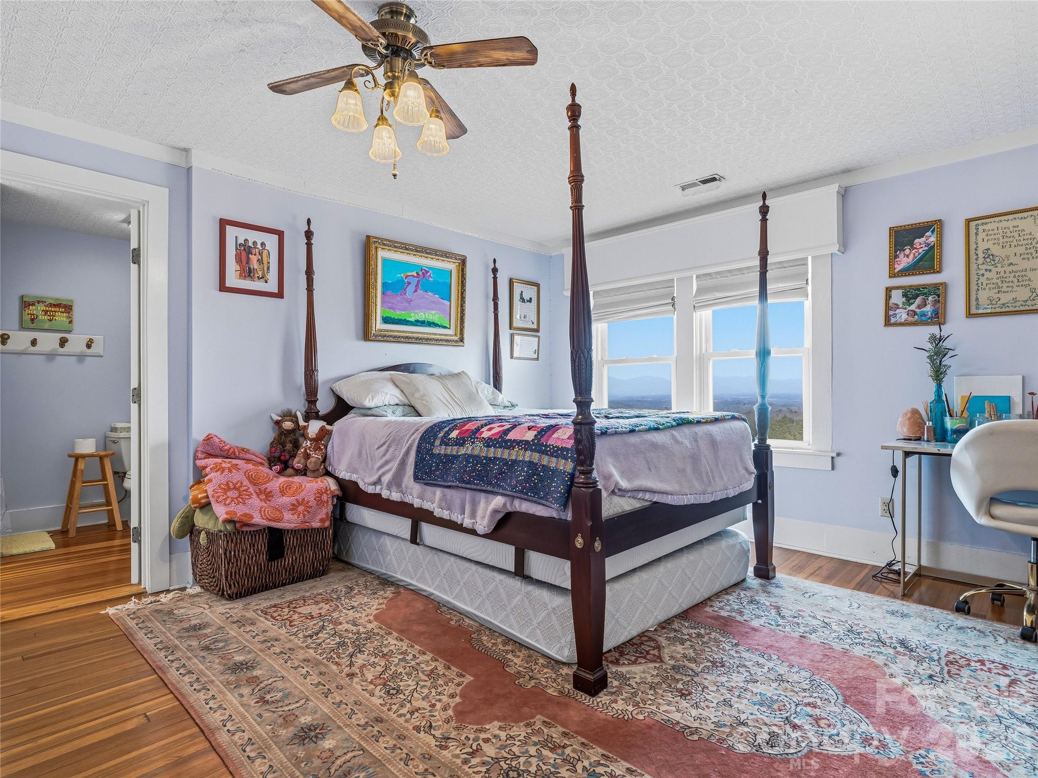 Le Perrion At Hamburg Mt - Residential