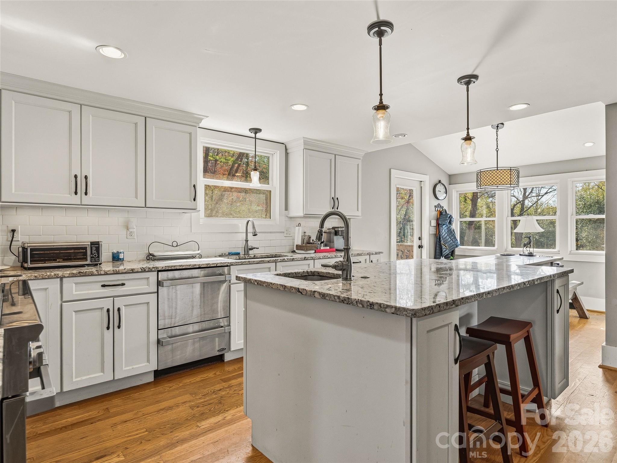 Le Perrion At Hamburg Mt - Residential