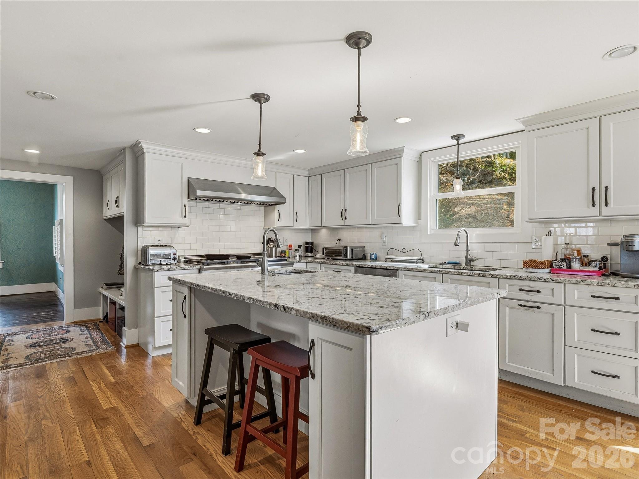 Le Perrion At Hamburg Mt - Residential