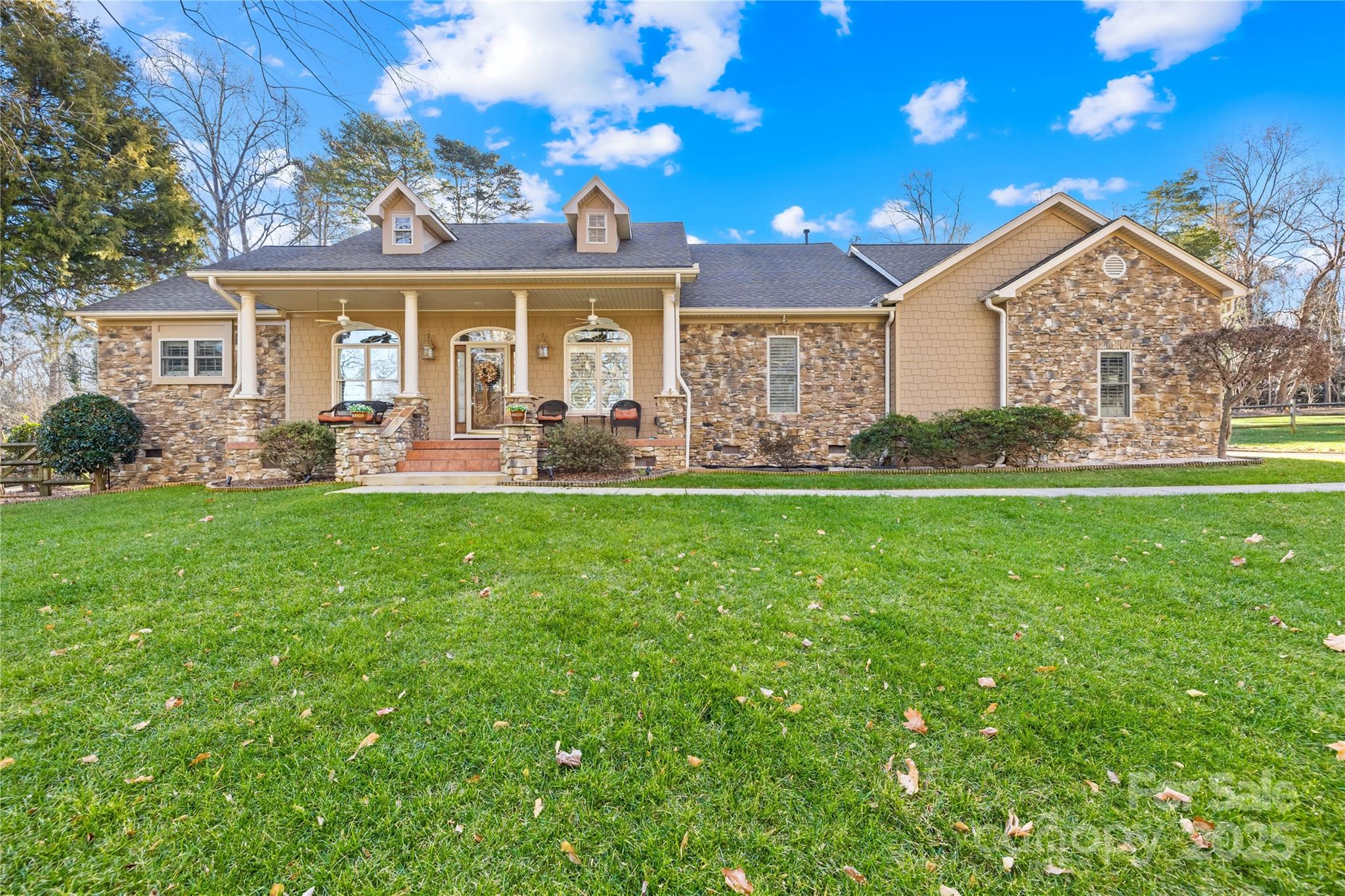 13924 Island Drive