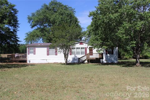 Photo of 249 J L Green Lane, Pageland, SC 29728 (MLS # 4373064)