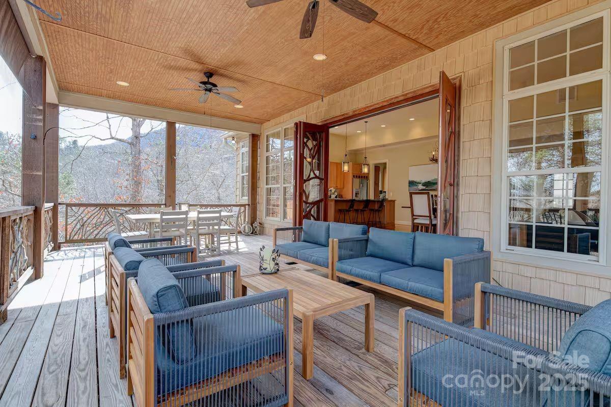 Rumbling Bald on Lake Lure - Residential
