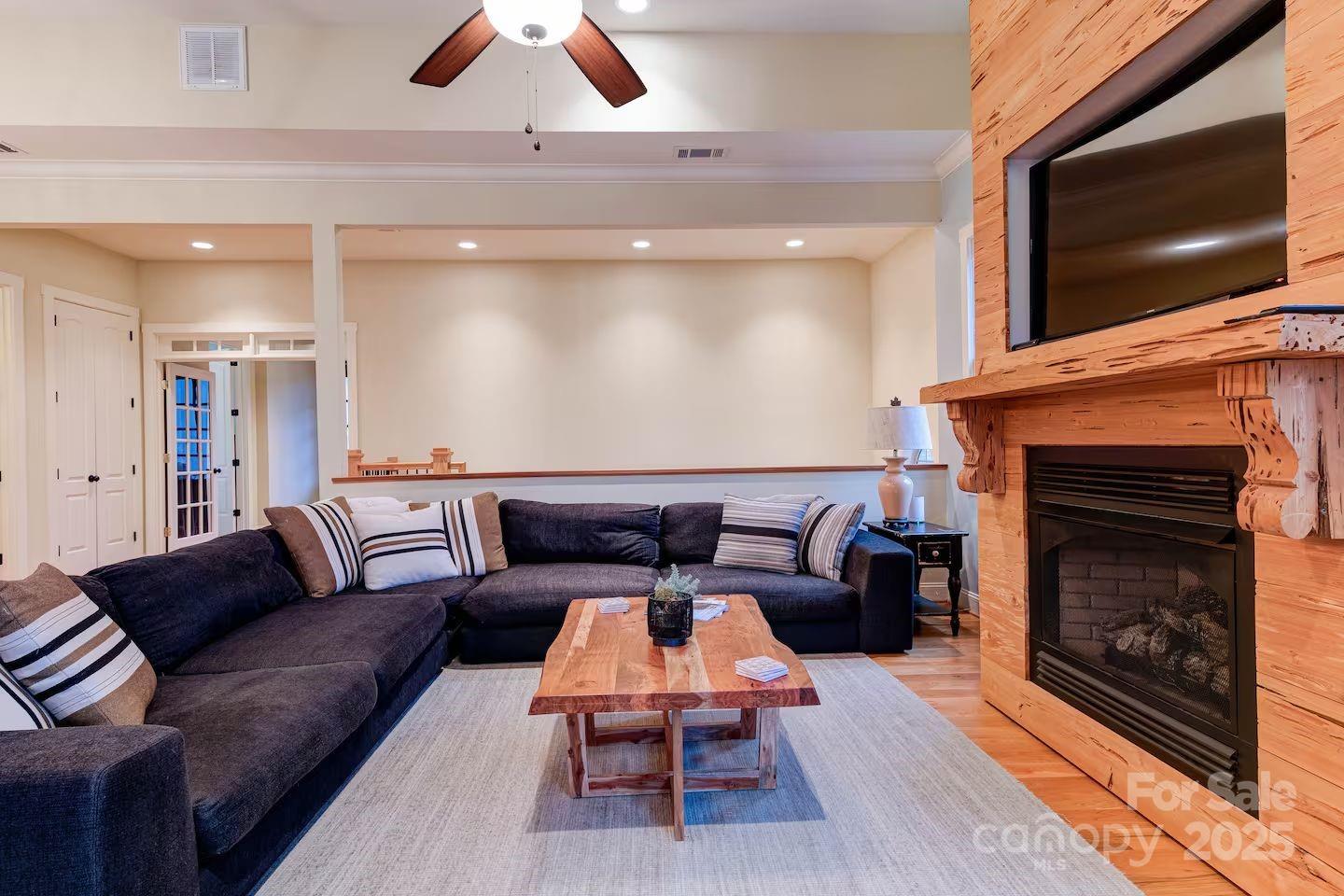 Rumbling Bald on Lake Lure - Residential