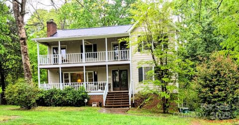 552 Blue Rock Drive Charlotte NC 28213
