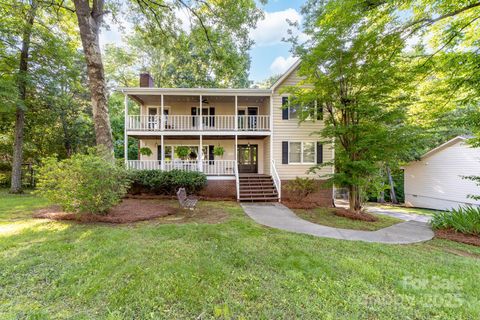 552 Blue Rock Drive Charlotte NC 28213