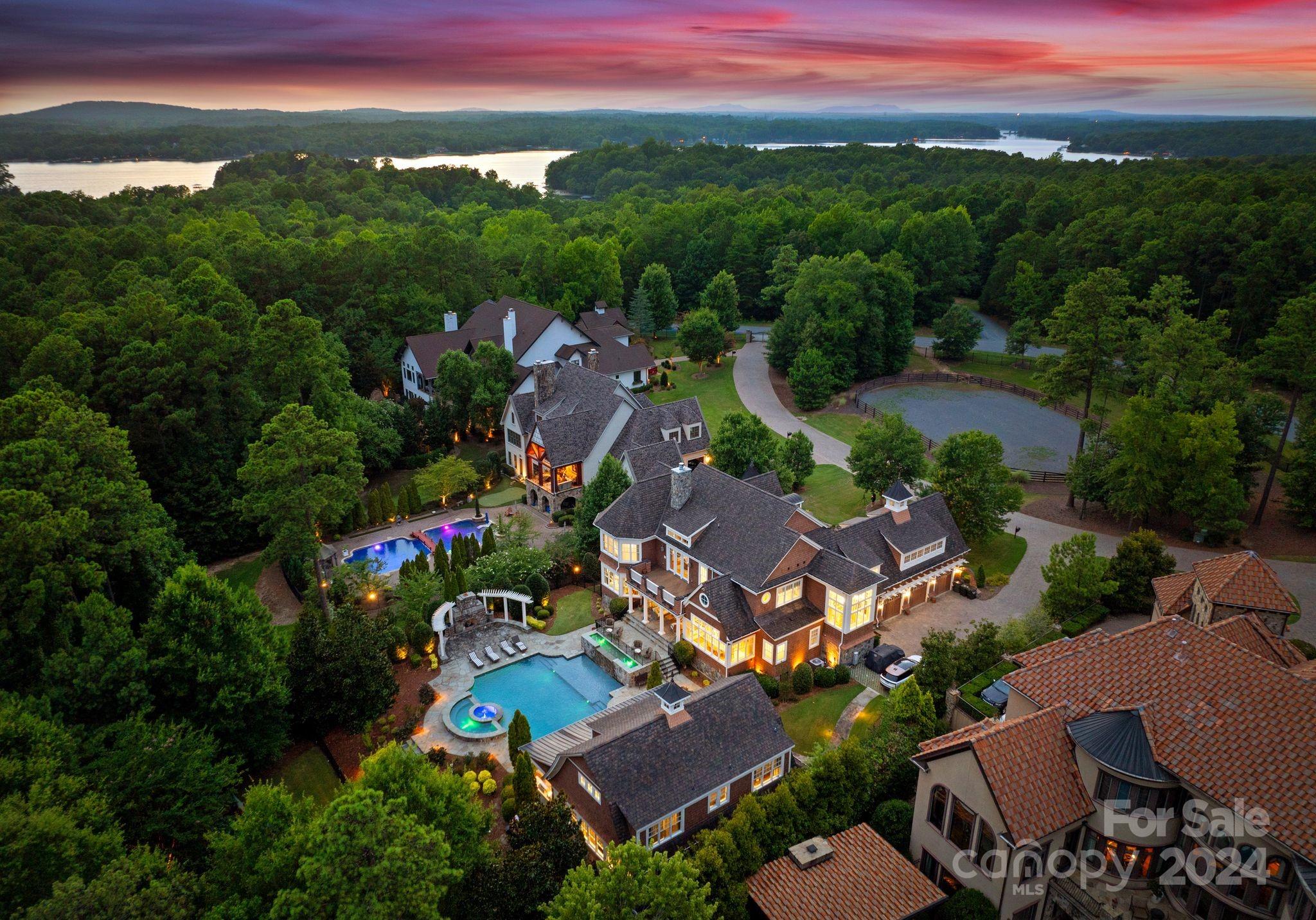 The Palisades - Residential