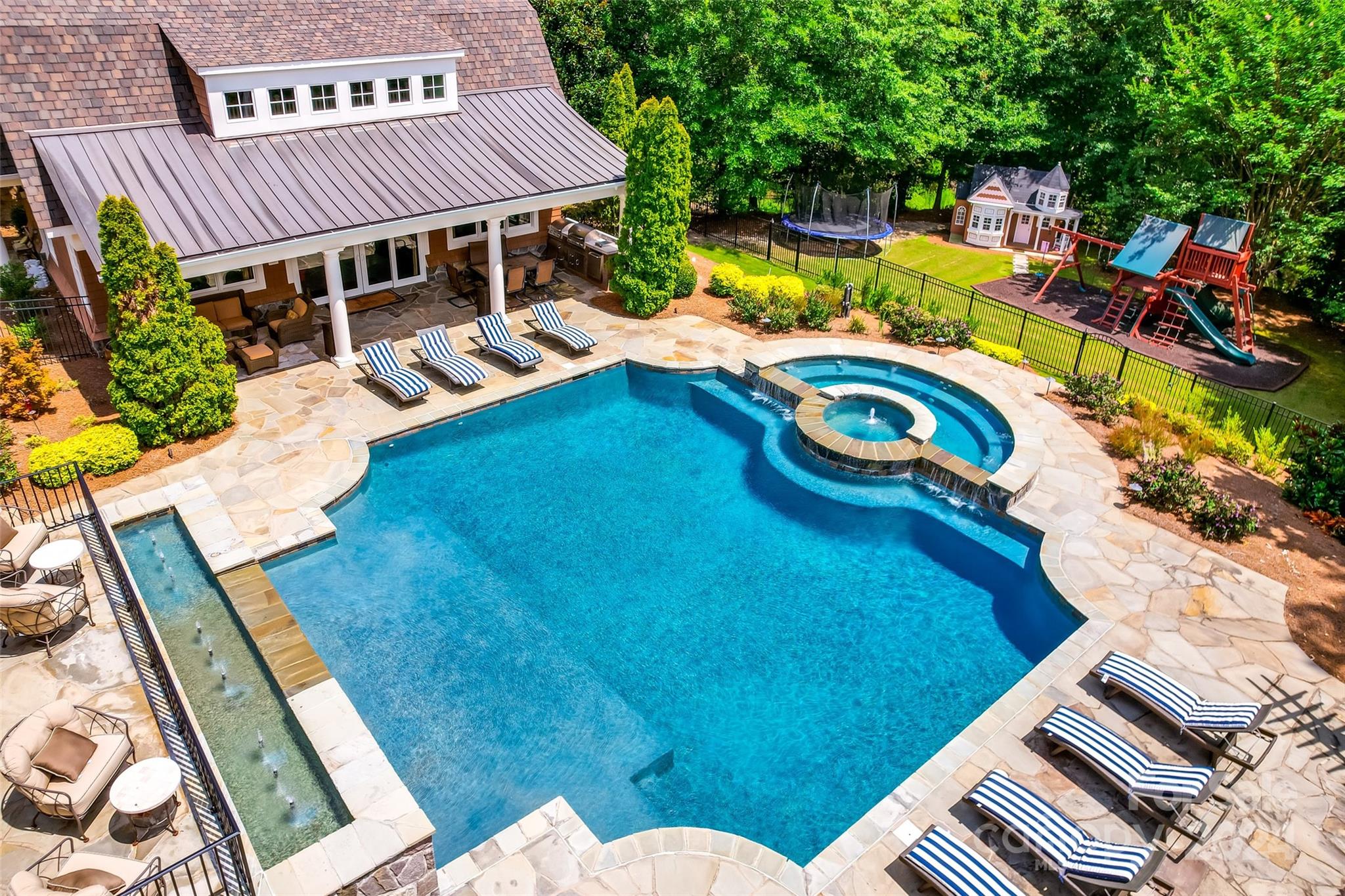 The Palisades - Residential