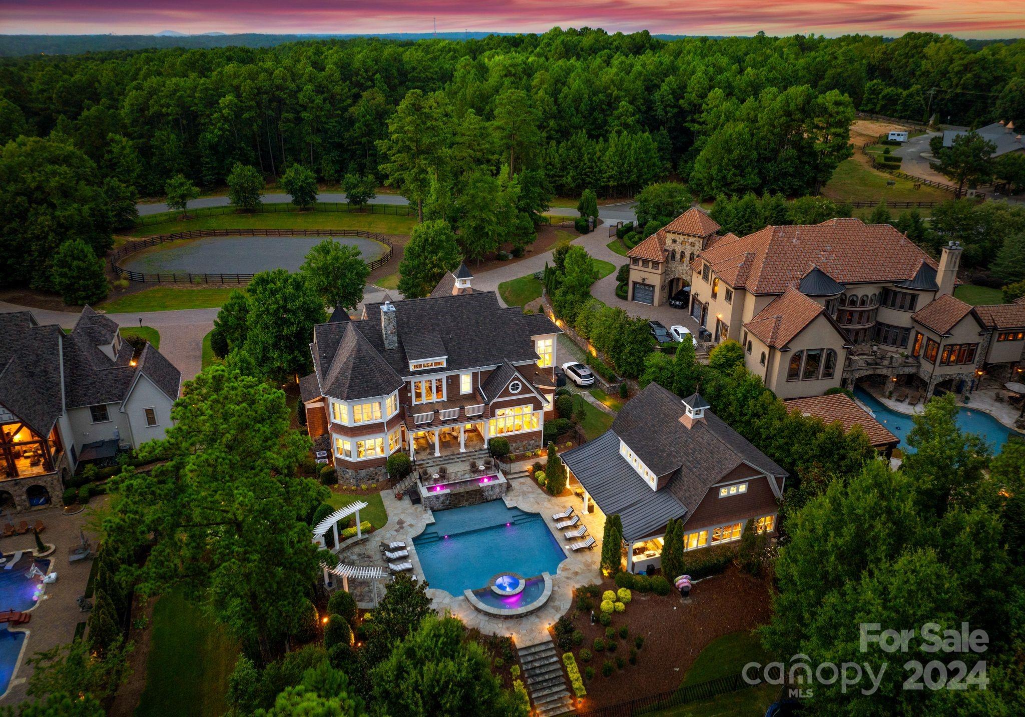 The Palisades - Residential