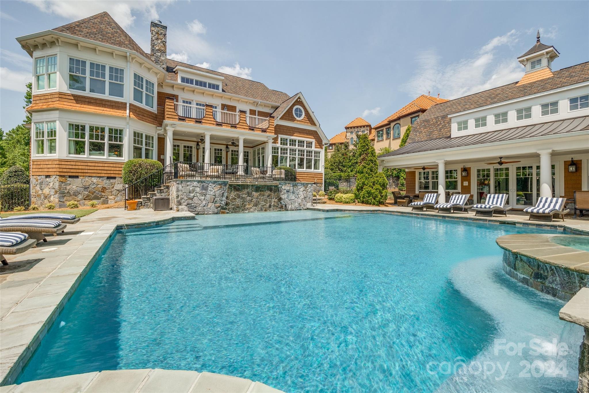 The Palisades - Residential