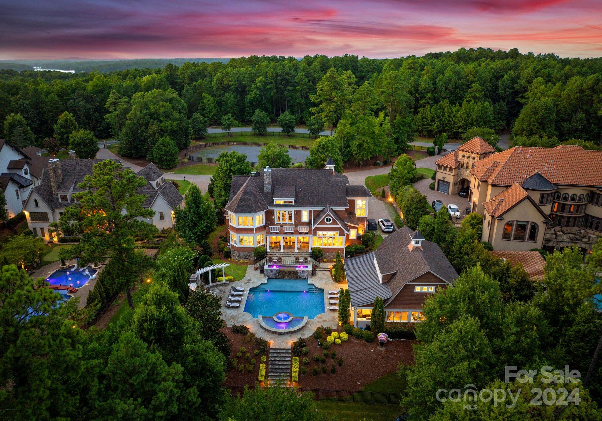 The Palisades - Residential