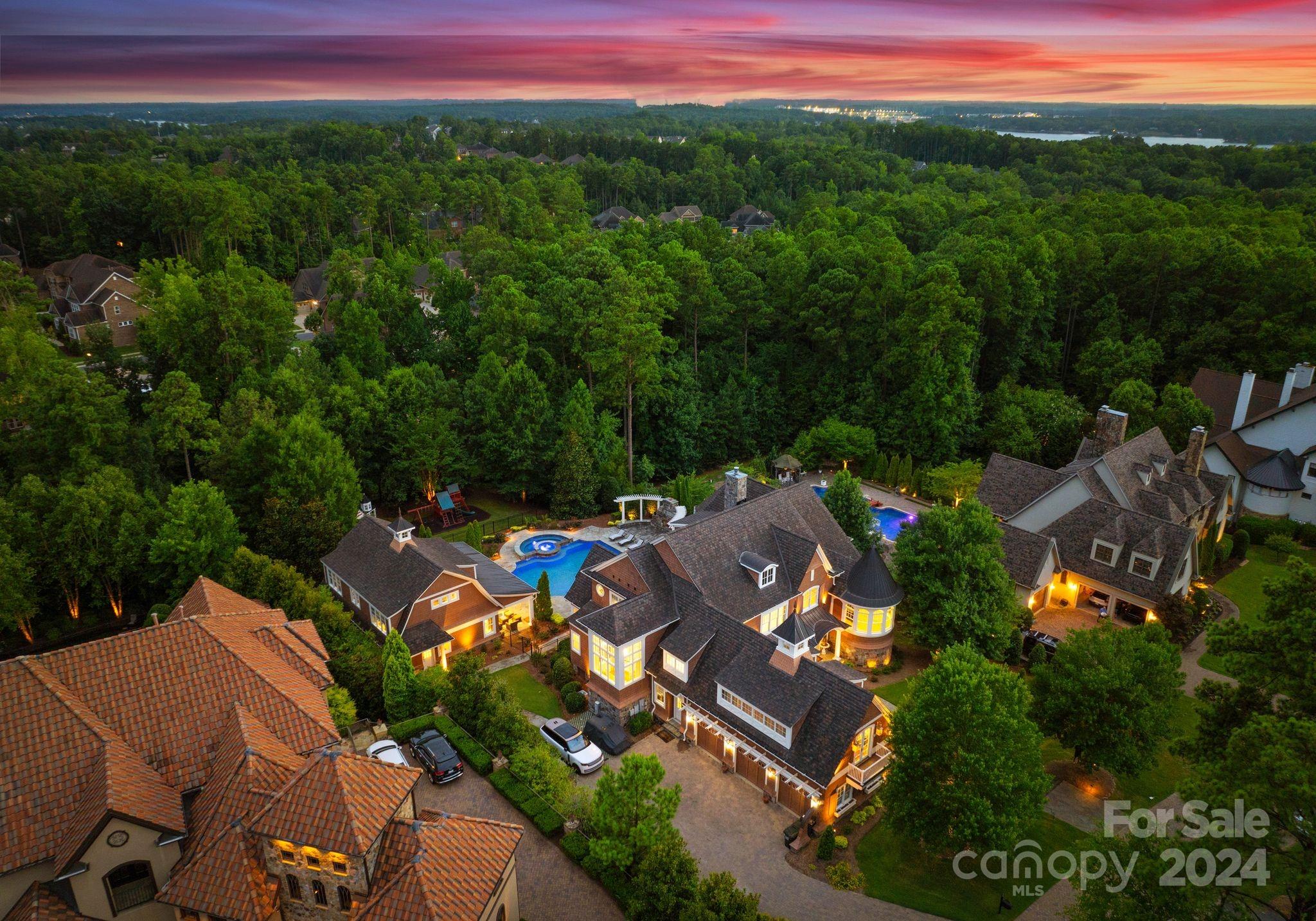 The Palisades - Residential