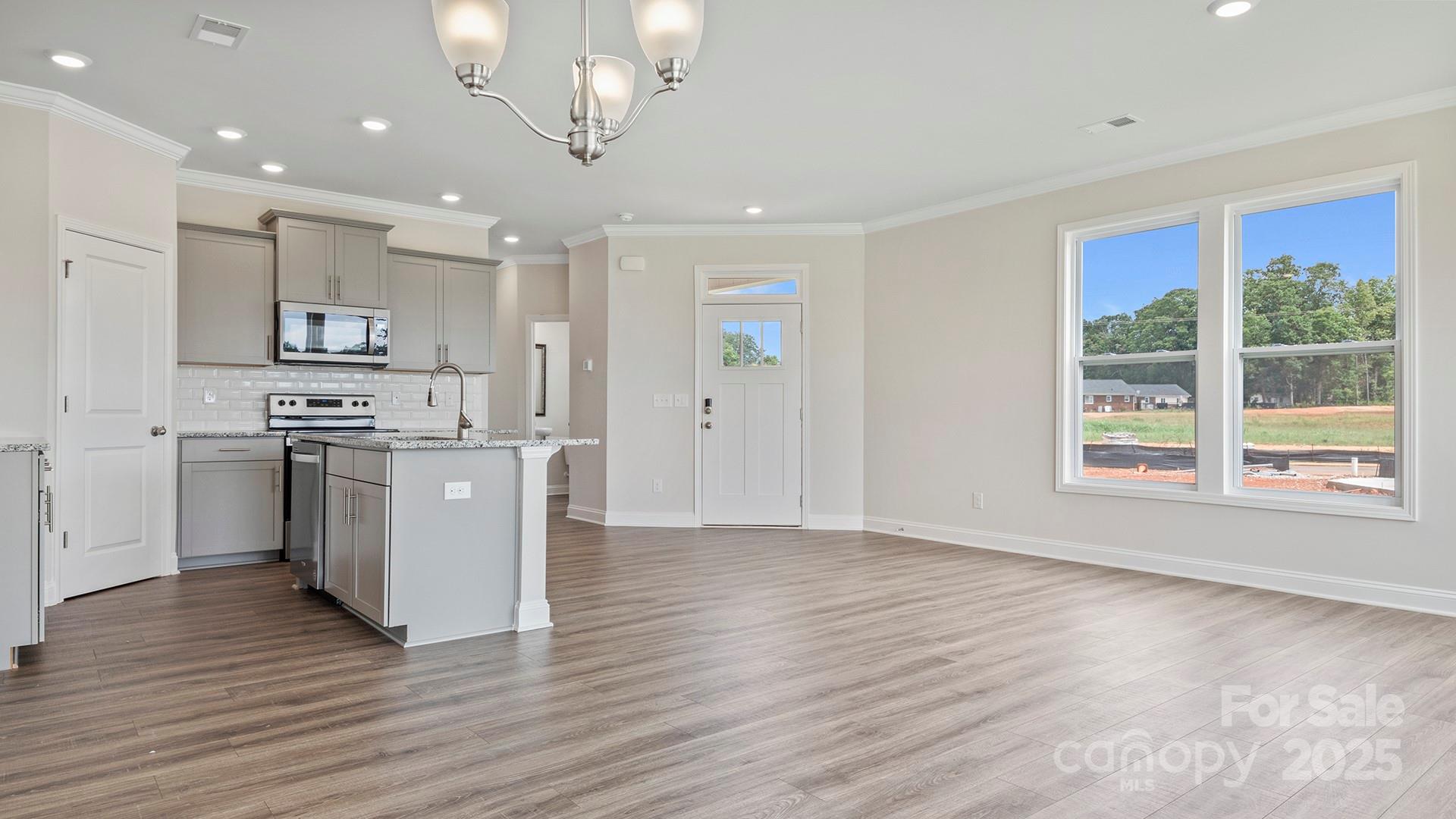 405 Lagoon Road