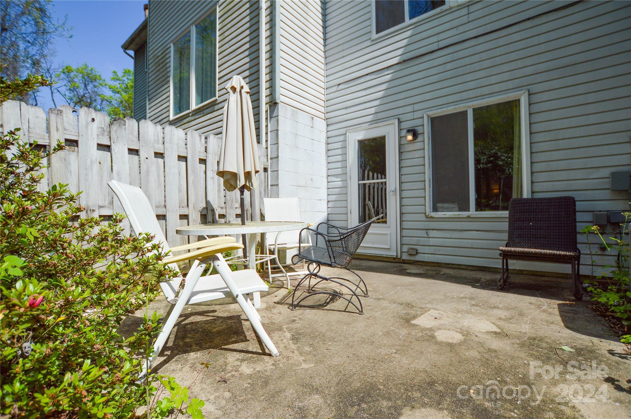 Waterford Townhomes - Residential