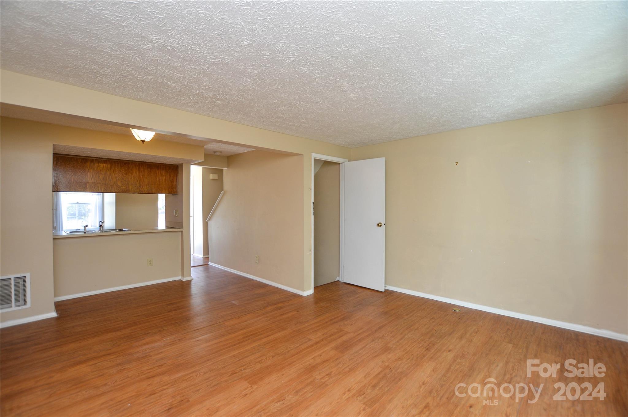 Waterford Townhomes - Residential