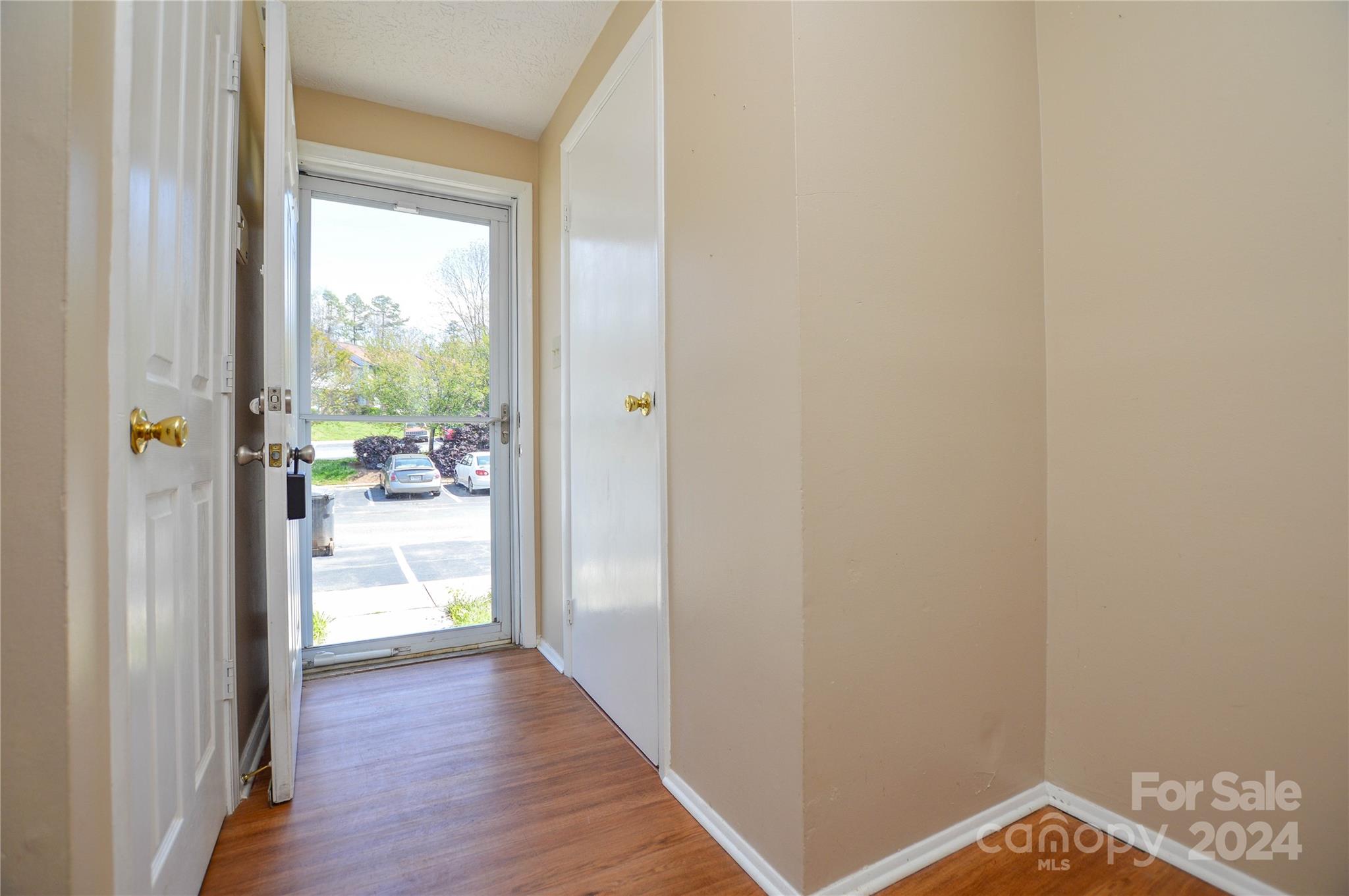 Waterford Townhomes - Residential