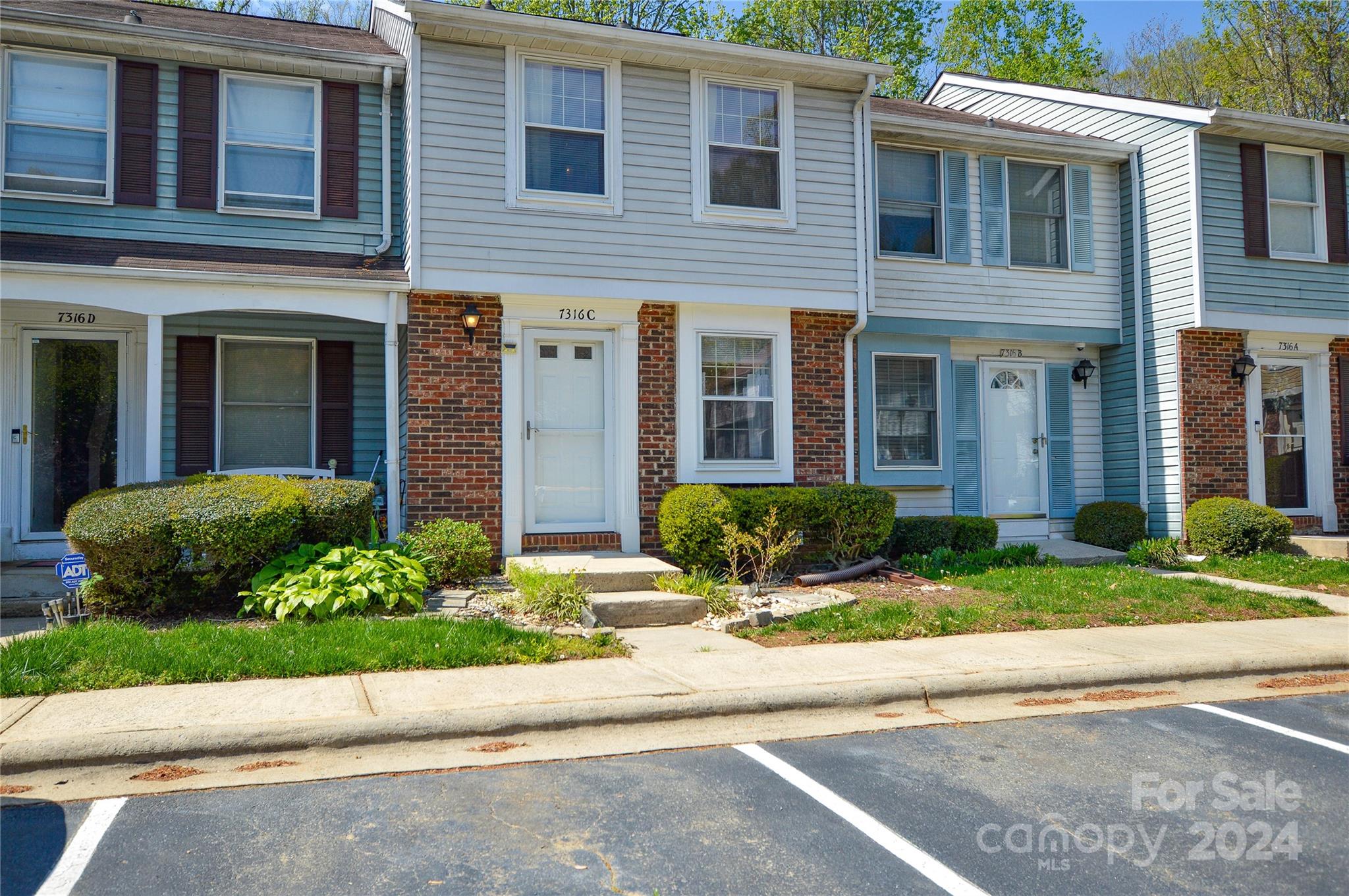 Waterford Townhomes - Residential