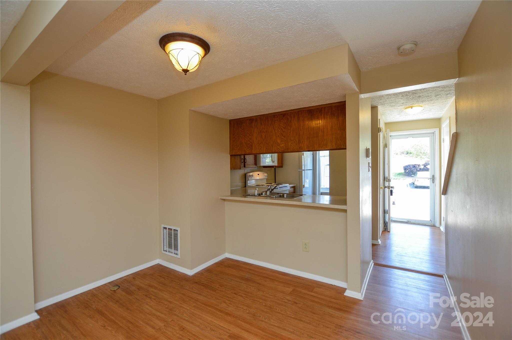 Waterford Townhomes - Residential