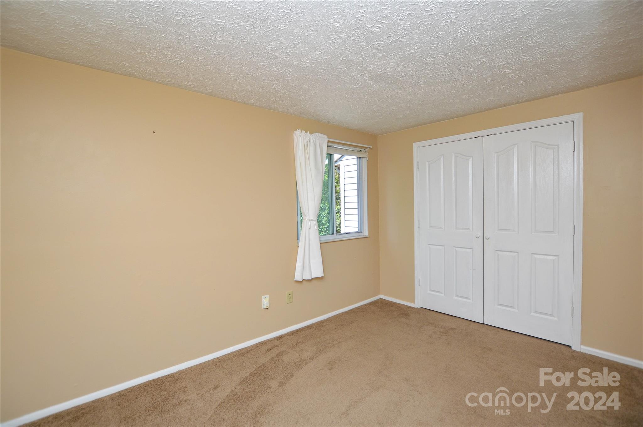 Waterford Townhomes - Residential