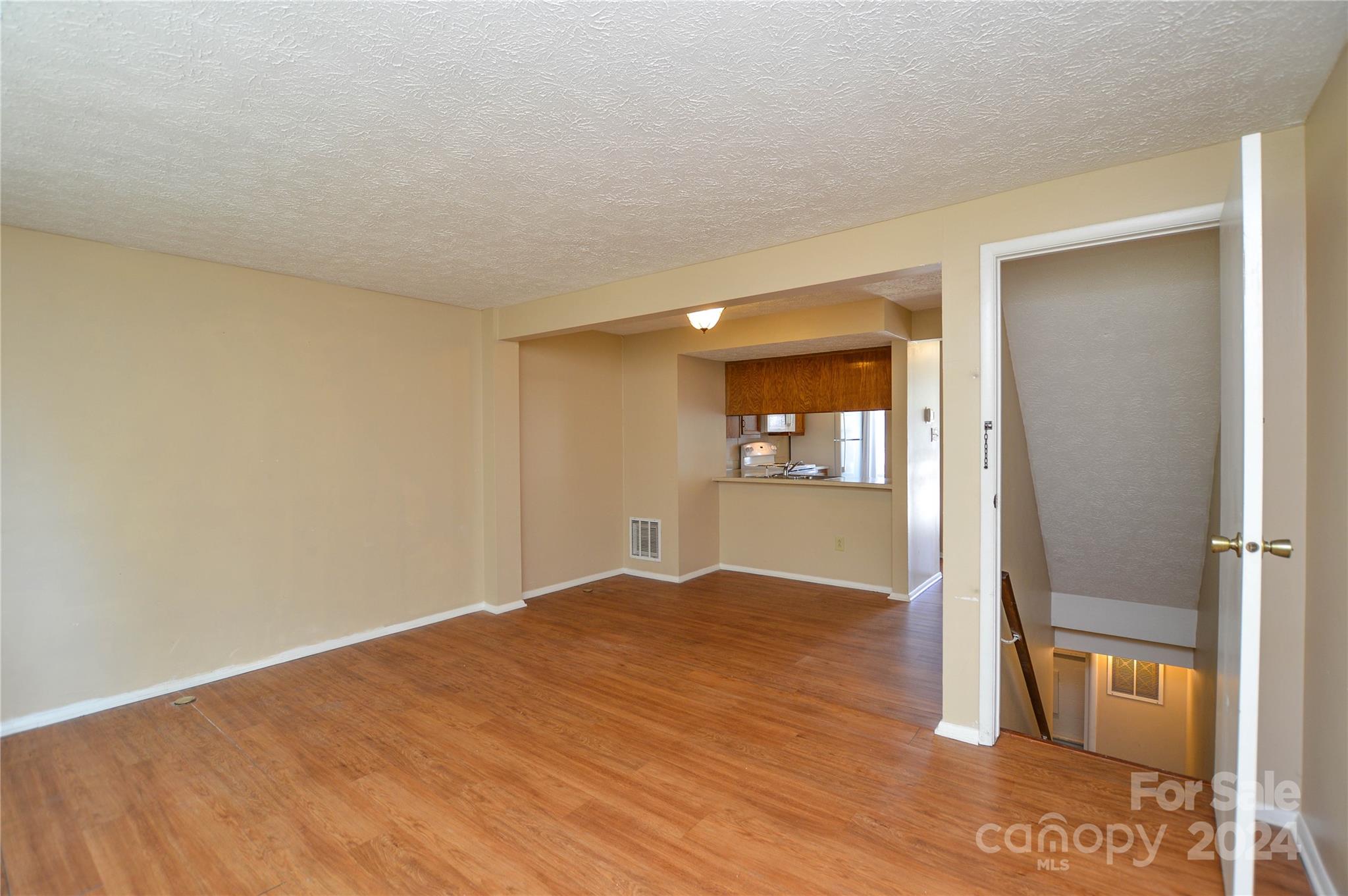 Waterford Townhomes - Residential