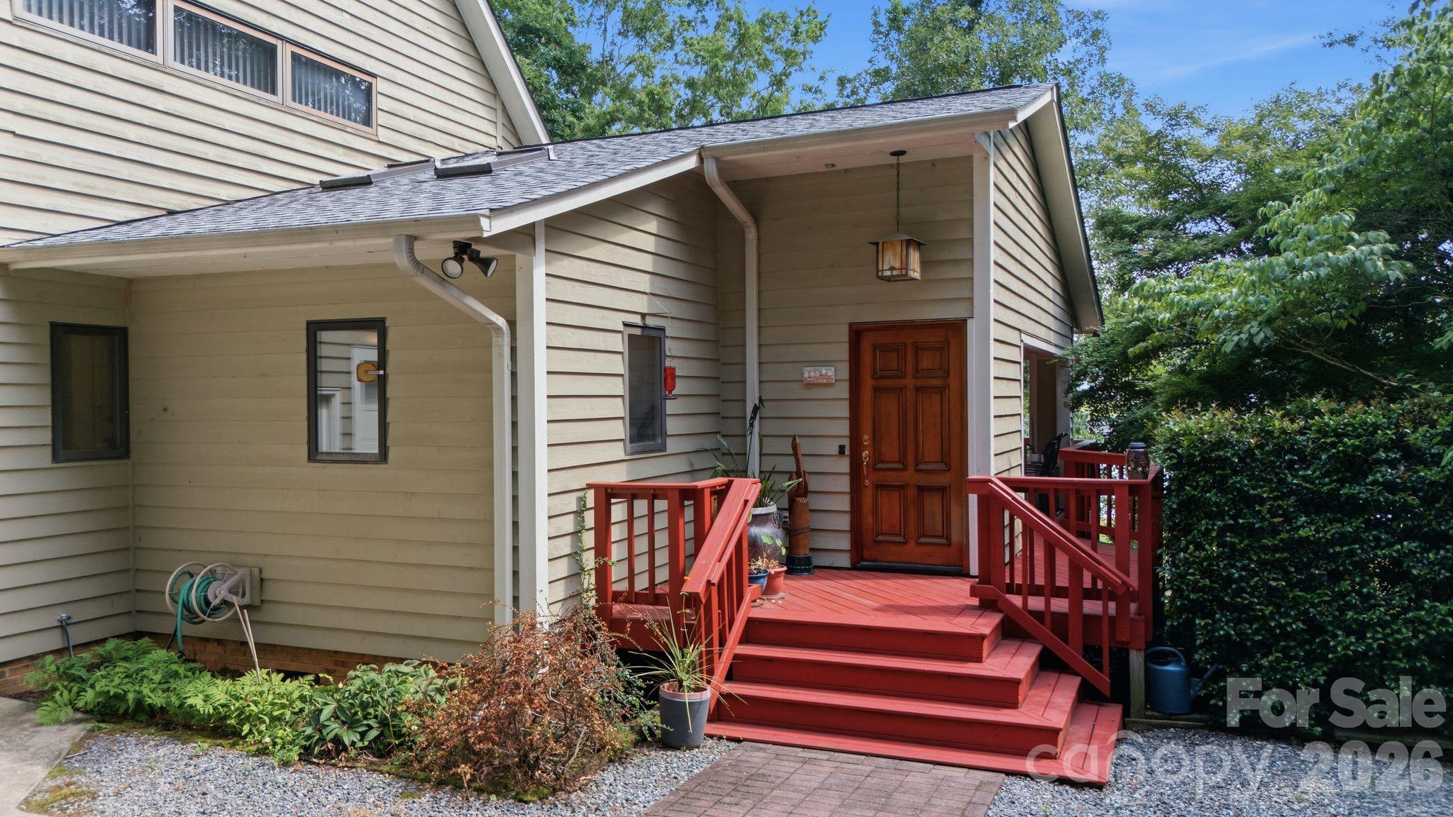 125 Misty Cove Lane