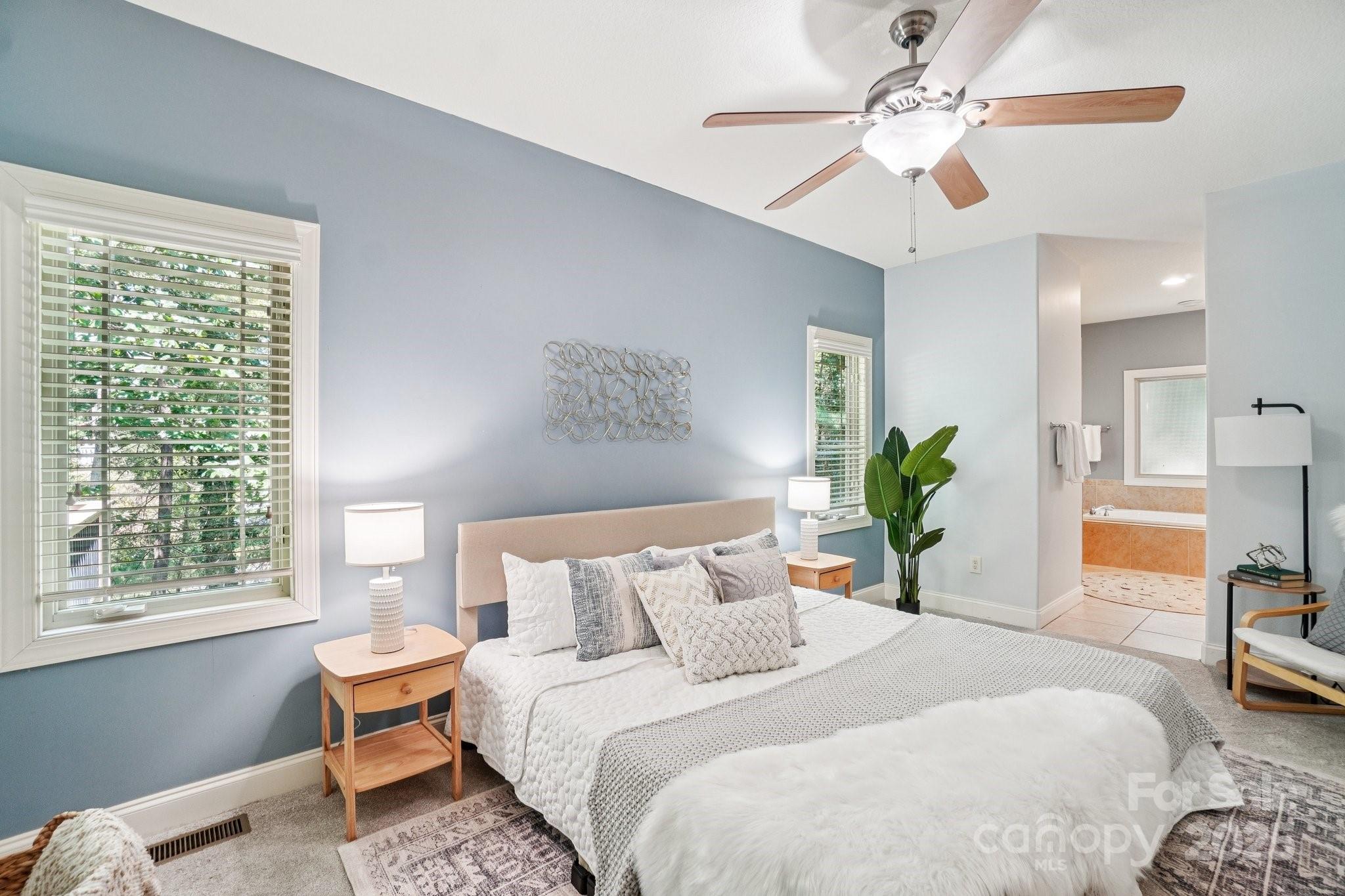 Royal Pines - Residential