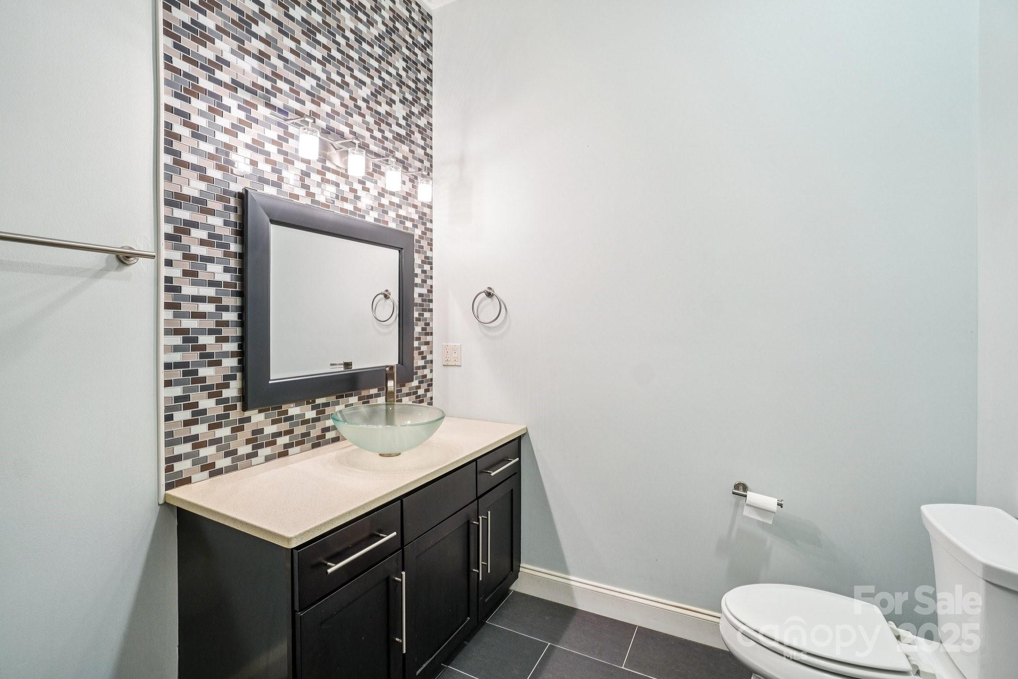 Royal Pines - Residential