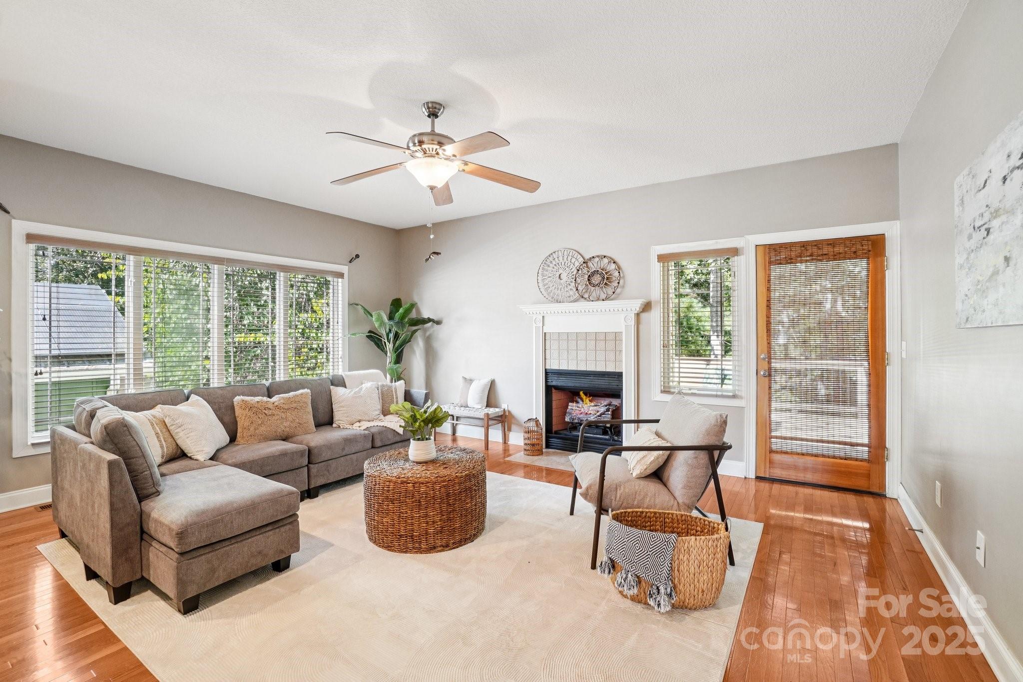 Royal Pines - Residential