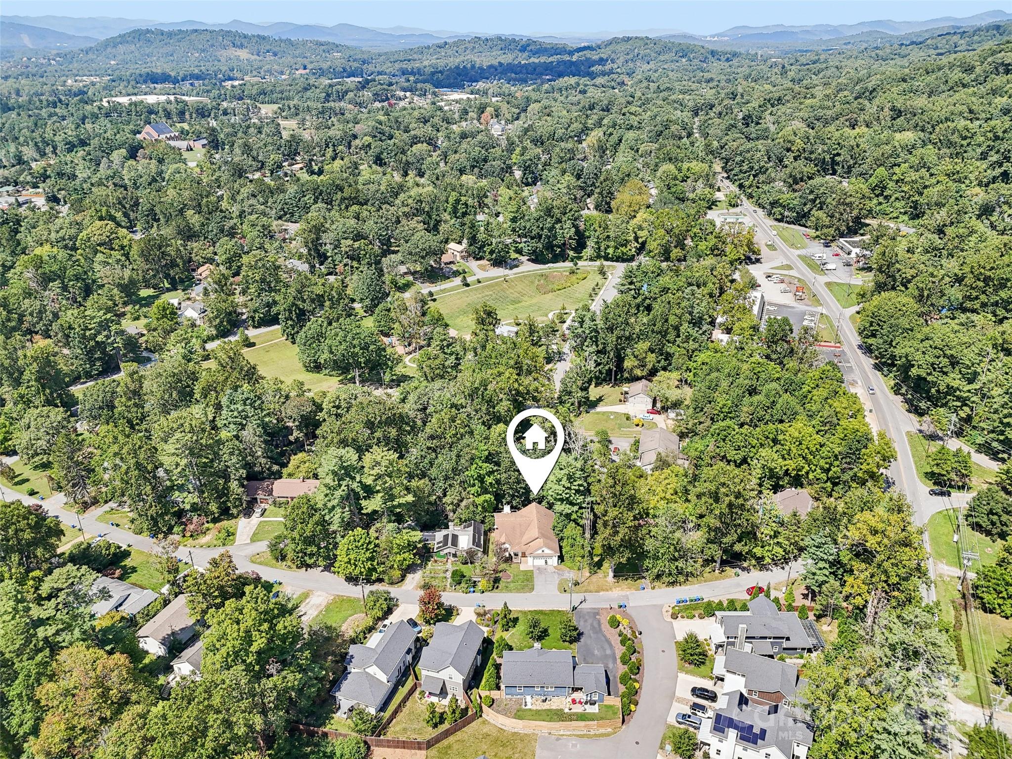 Royal Pines - Residential