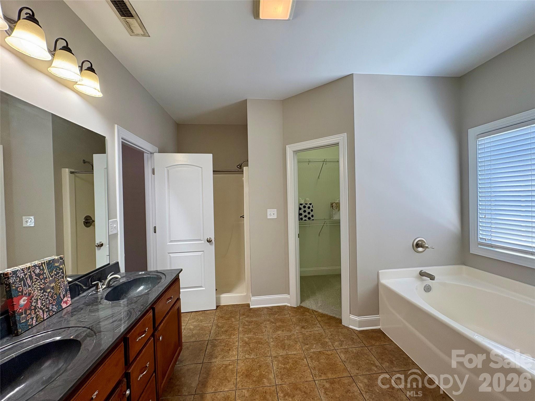 Abis Place - Residential