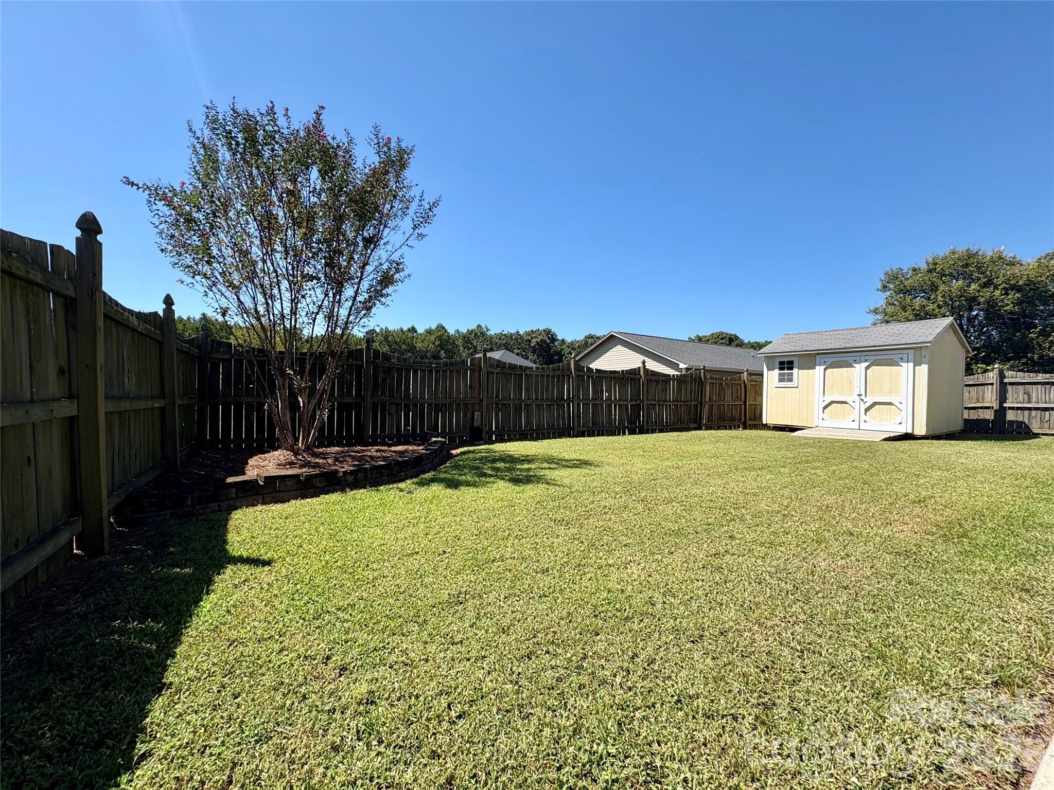 Abis Place - Residential