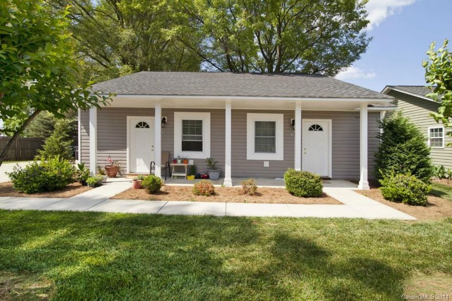 This property is great investment opportunity with consistent rental income. There are two identical duplexes for sale (103 &105 Park Lane) each have 2 separate 1 bedroom, 1 bath units with a full kitchen and private laundry. Great location, within walking distance to downtown Huntersville.