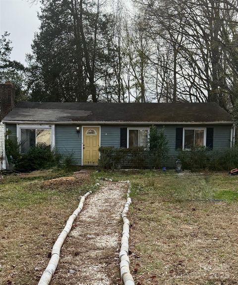 Photo of 8114 Holly Hill Road, Charlotte, NC 28227 (MLS # 4326779)